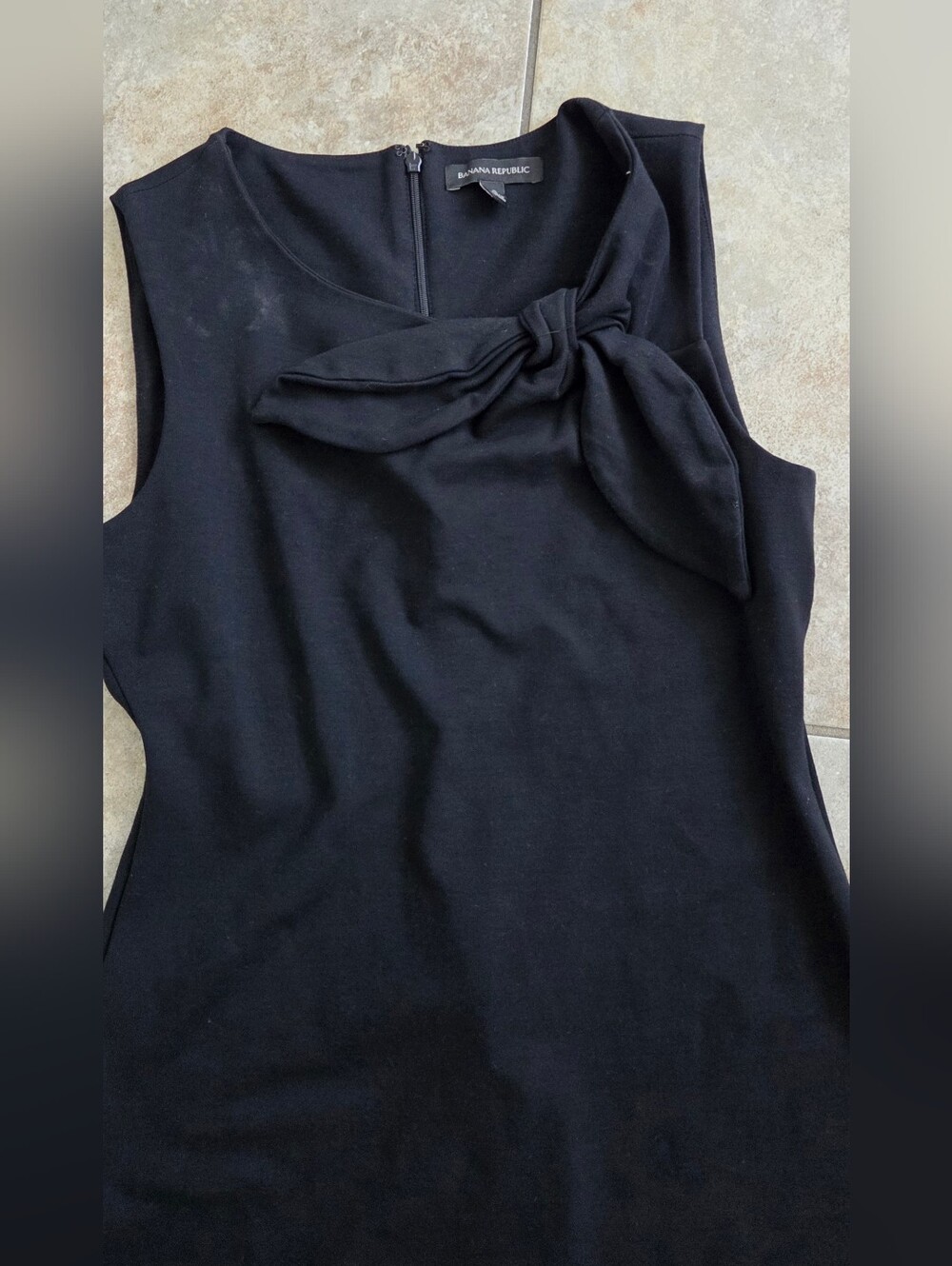 Banana Republic Black Sleeveless Knot-Neck Tank
